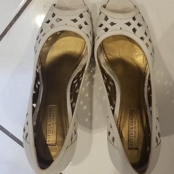 Bottega Veneta | Shoes | Bottega Veneta White Pump | Poshmark